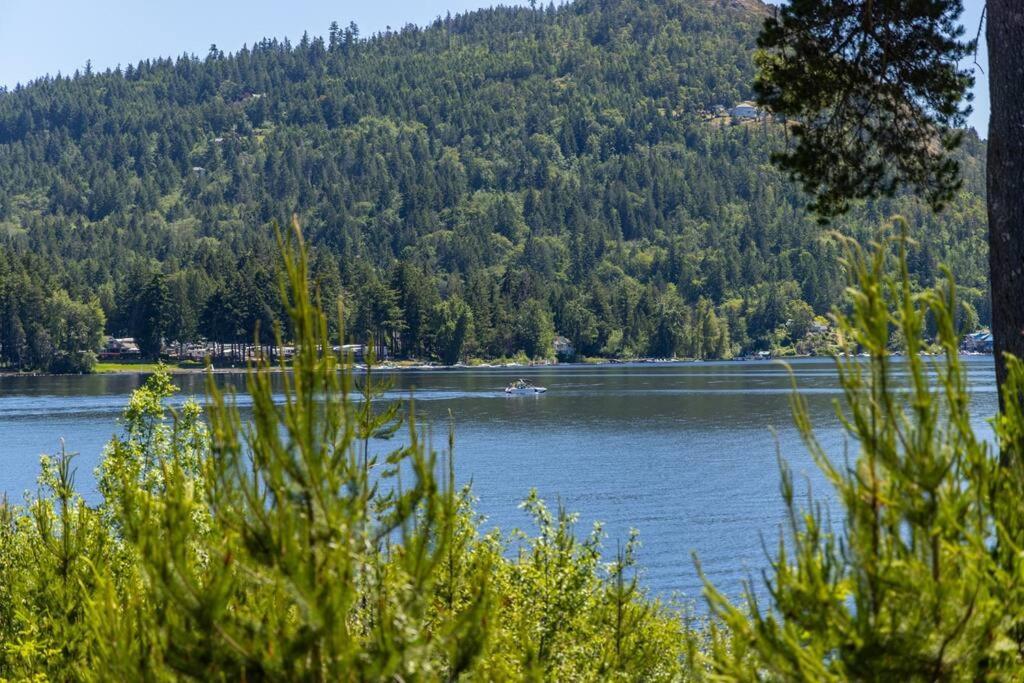 Kelly'S Sunset Lake Retreat Shawnigan Lake Exterior foto