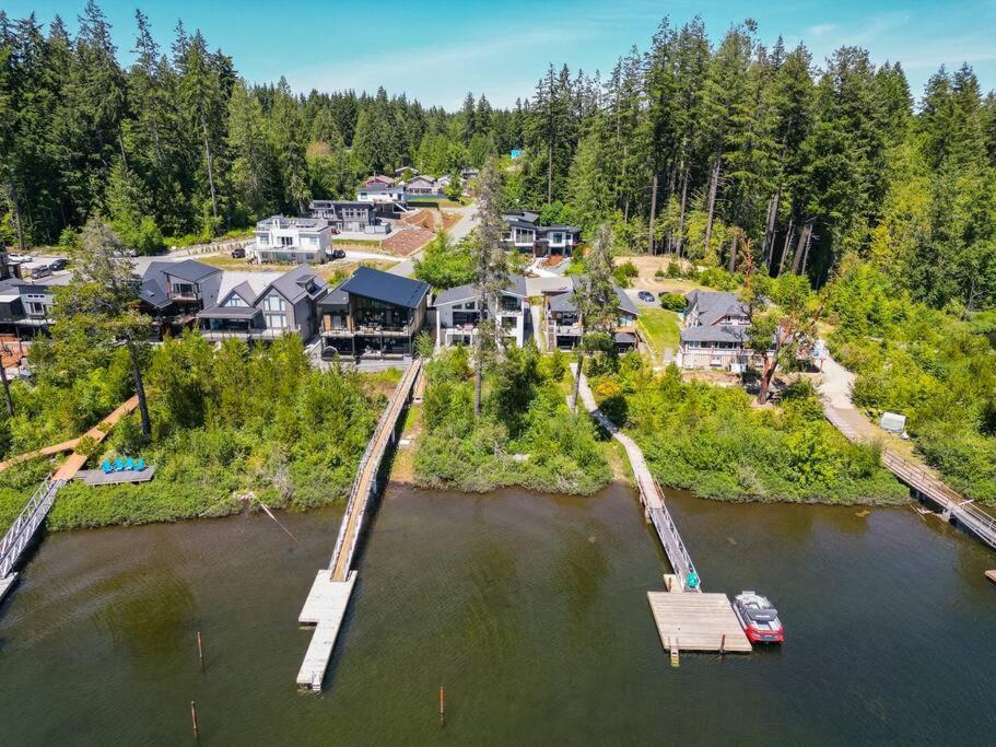 Kelly'S Sunset Lake Retreat Shawnigan Lake Exterior foto