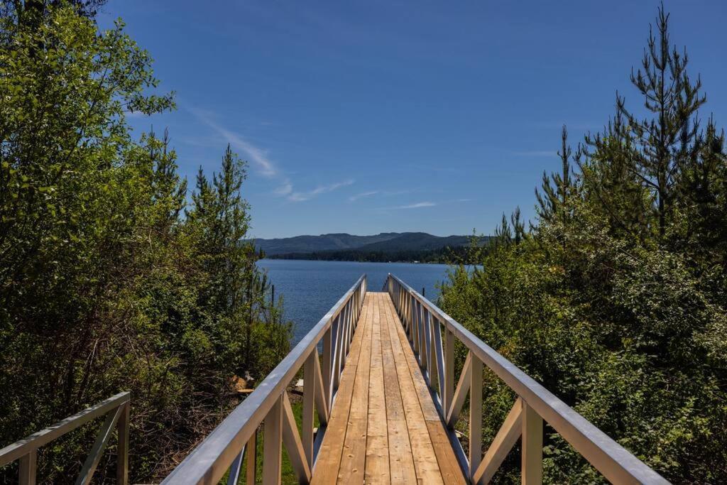 Kelly'S Sunset Lake Retreat Shawnigan Lake Exterior foto